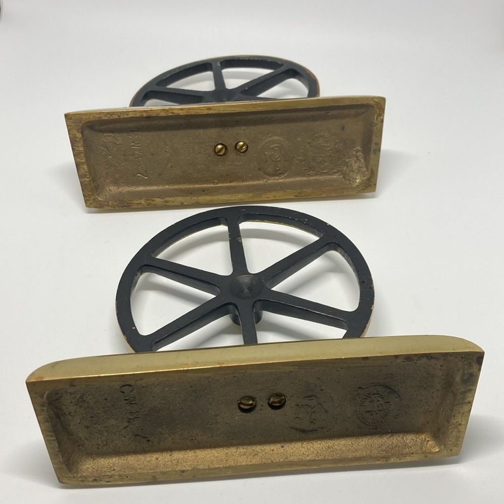 1960 Virginia Metal Works Polished Brass Wagon Wheel Bookends - Picture 6 of 13
